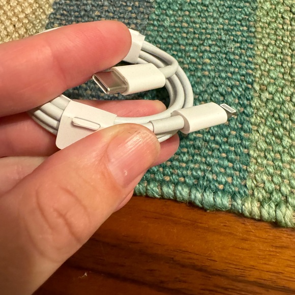 ⭐️3 for $20⭐️ Apple Lightning to USB-C Cable-1m - Picture 5 of 5
